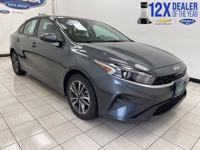 2024 Kia Forte LXS — photo 1 of 23