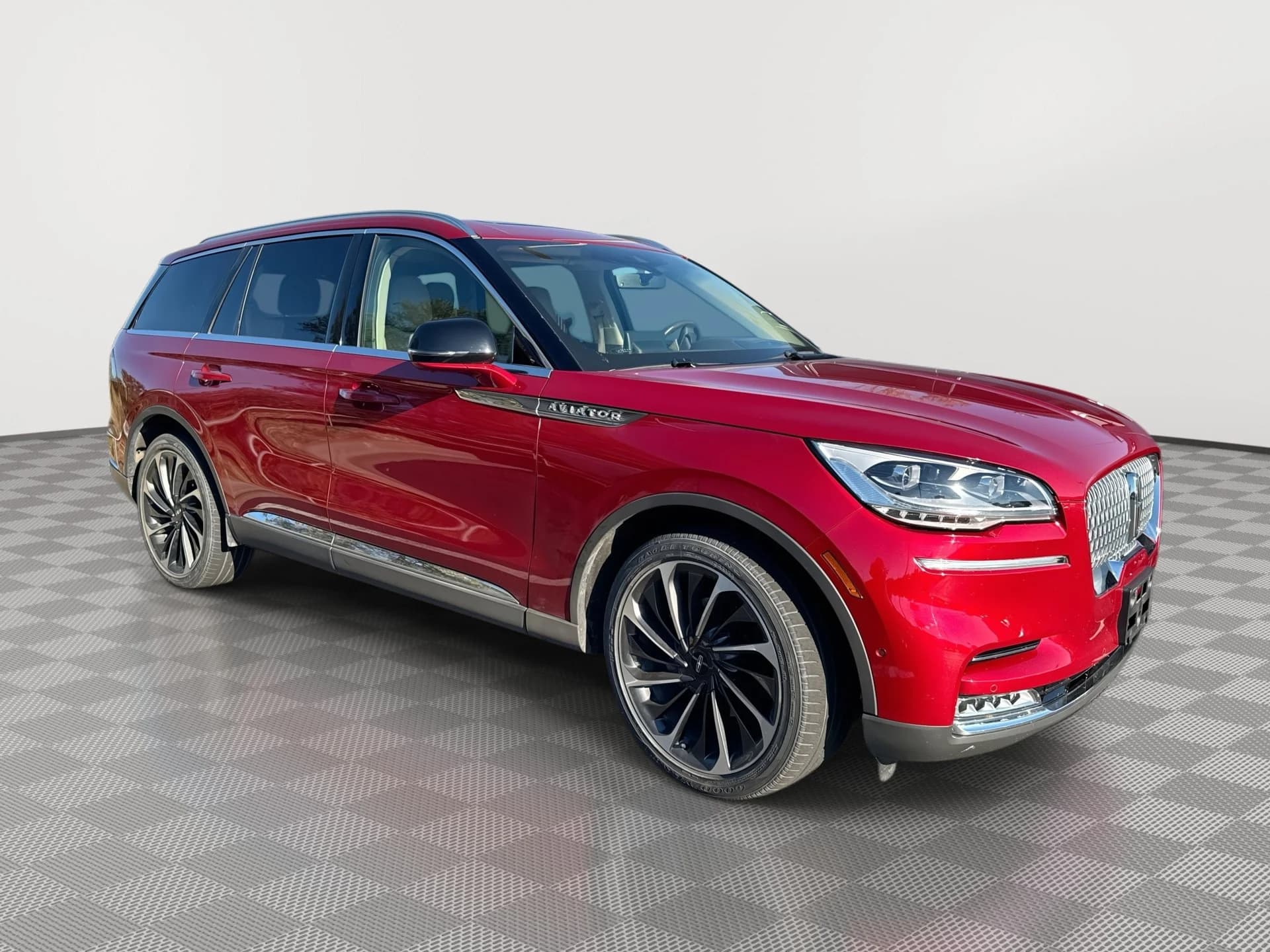 2020 Lincoln Aviator Reserve — photo 1 of 3