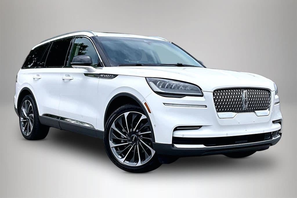 2023 Lincoln Aviator Reserve — photo 1 of 35