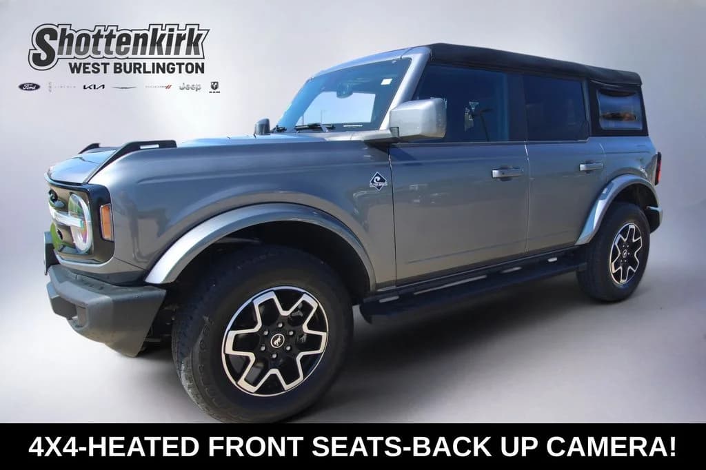 2023 Ford Bronco Outer Banks — photo 1 of 42