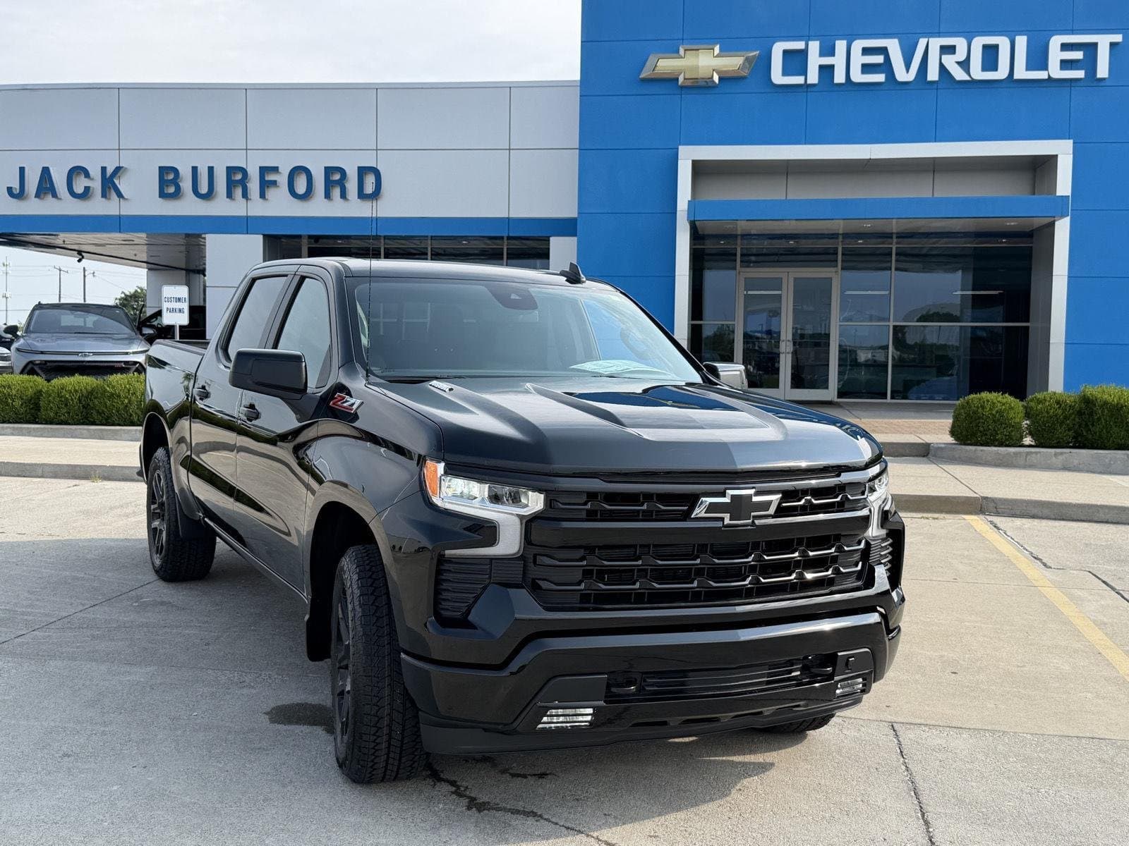 2026 Chevrolet Silverado 1500 RST — photo 1 of 40