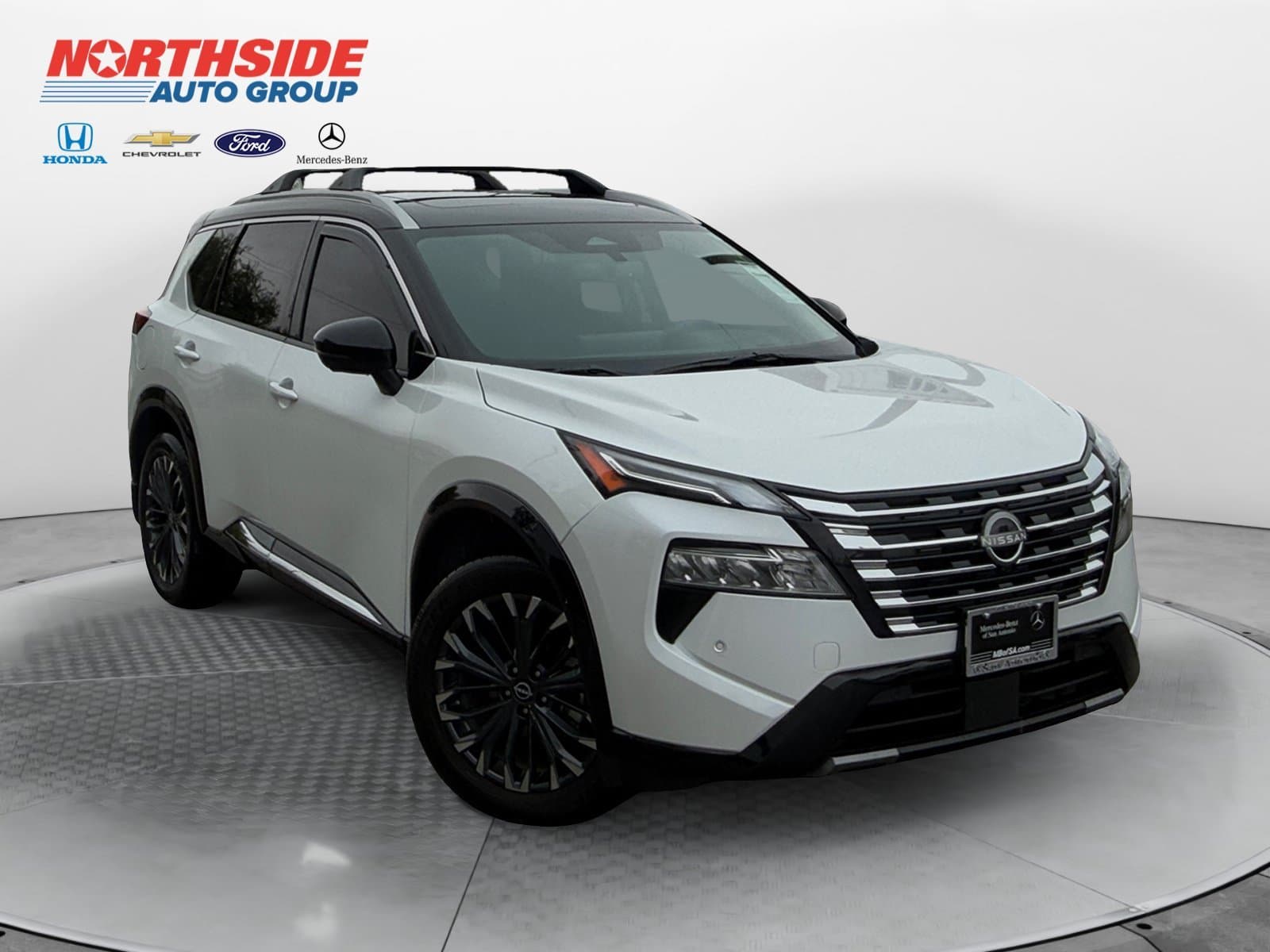 2026 Nissan Rogue Platinum — photo 1 of 25