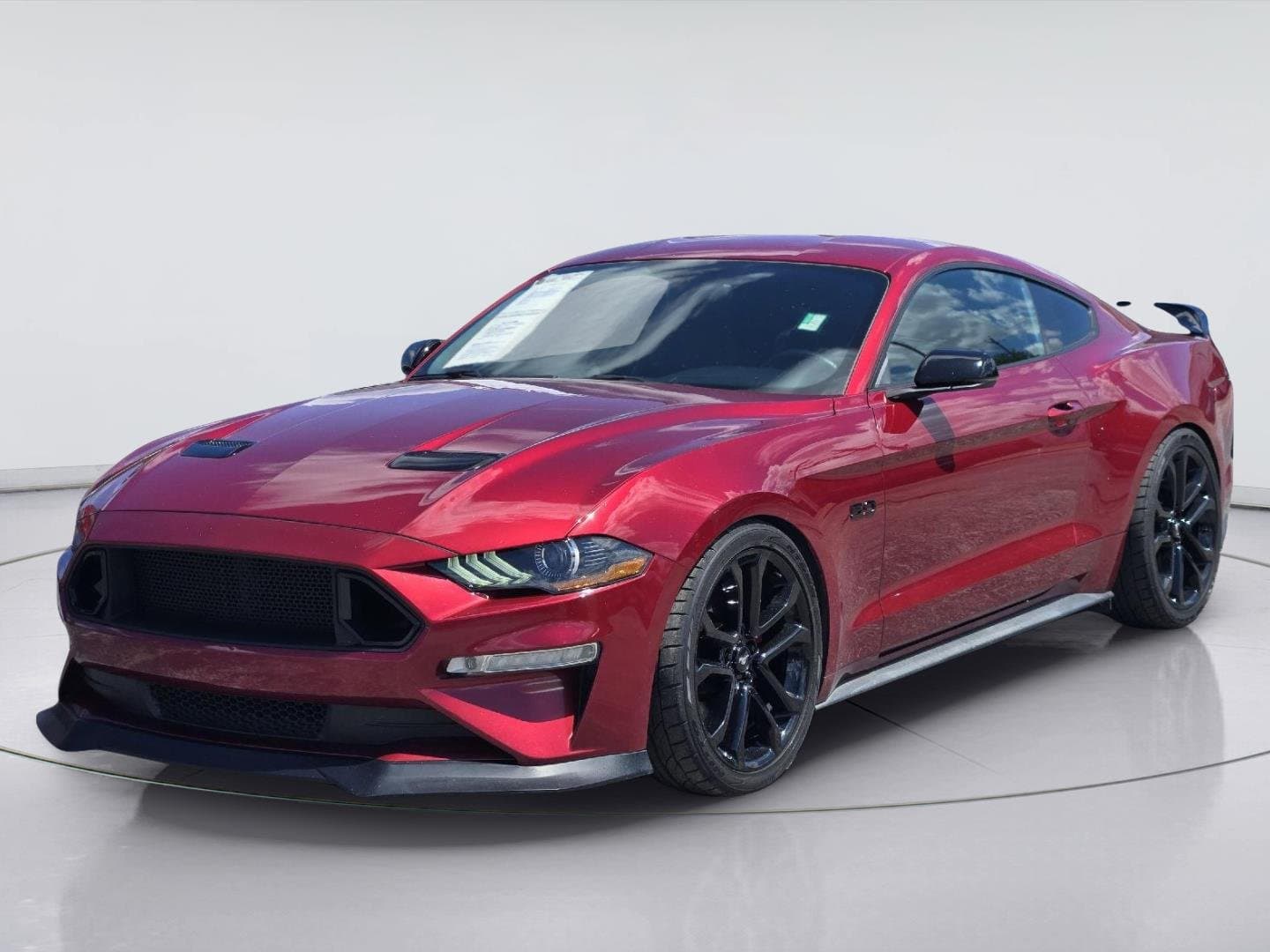 2018 Ford Mustang GT Premium — photo 1 of 32