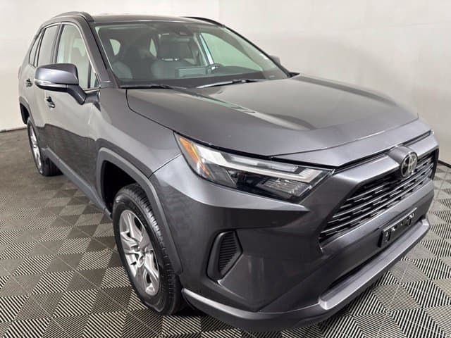 2025 Toyota RAV4 XLE — photo 1 of 21