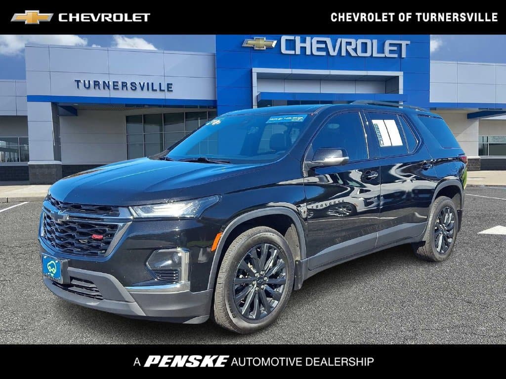 2023 Chevrolet Traverse RS — photo 1 of 35