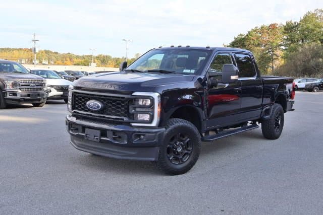 2023 Ford Super Duty F-350 SRW XLT — photo 1 of 12
