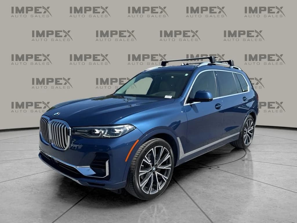 2021 BMW X7 xDrive40i — photo 1 of 32