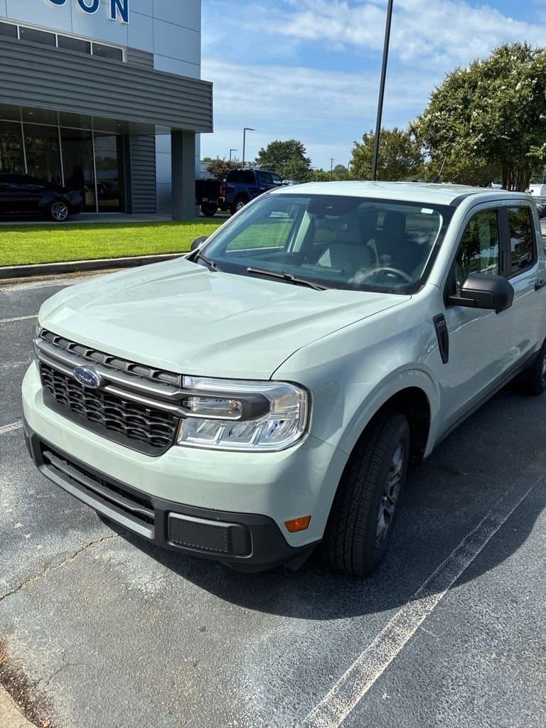 2022 Ford Maverick XLT — photo 1 of 34