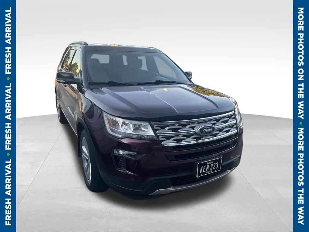 2018 Ford Explorer XLT — photo 1 of 7