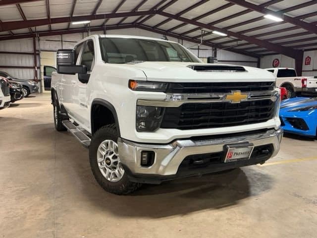 2025 Chevrolet Silverado 2500HD LT — photo 1 of 23
