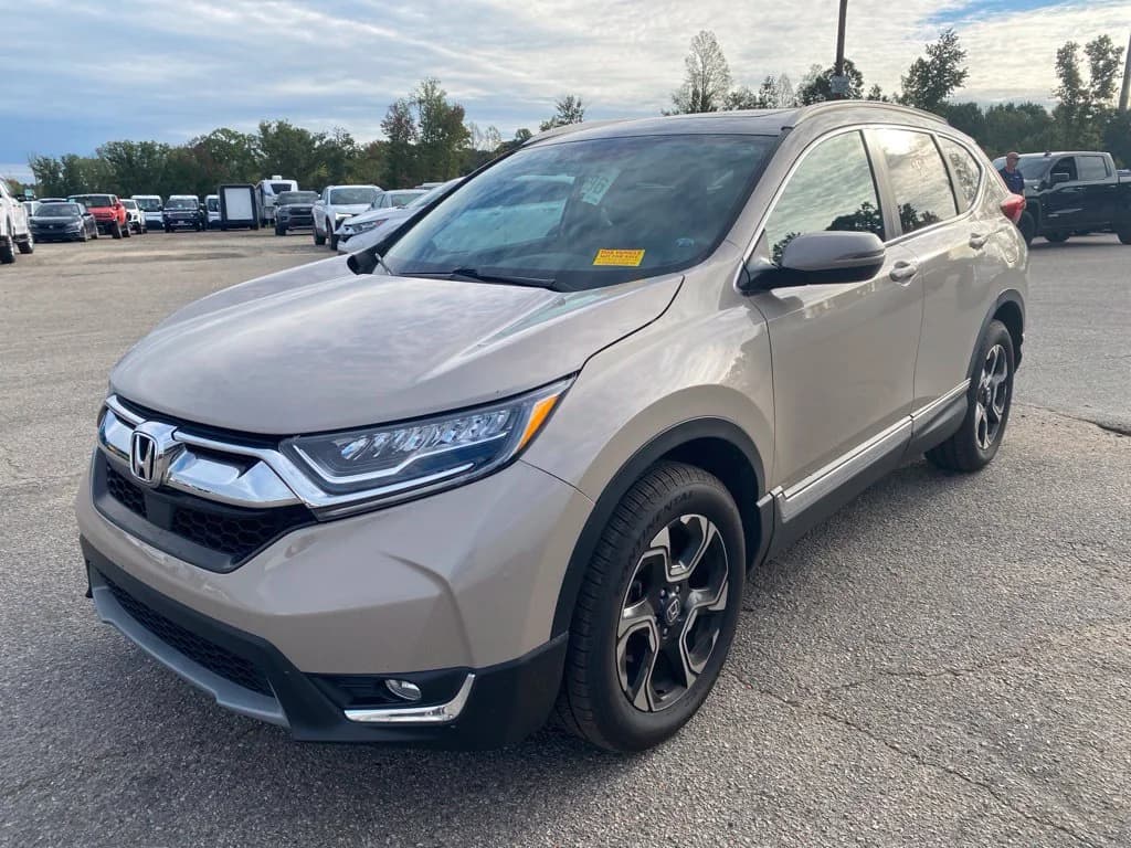2018 Honda CR-V Touring — photo 1 of 16