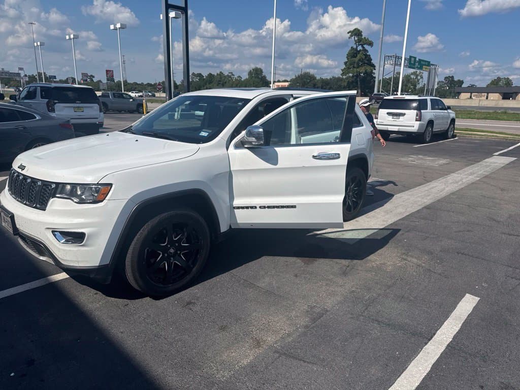 2018 Jeep Grand Cherokee Limited — photo 1 of 13