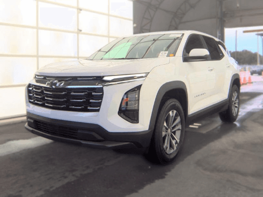 2025 Chevrolet Equinox FWD LT — photo 1 of 12