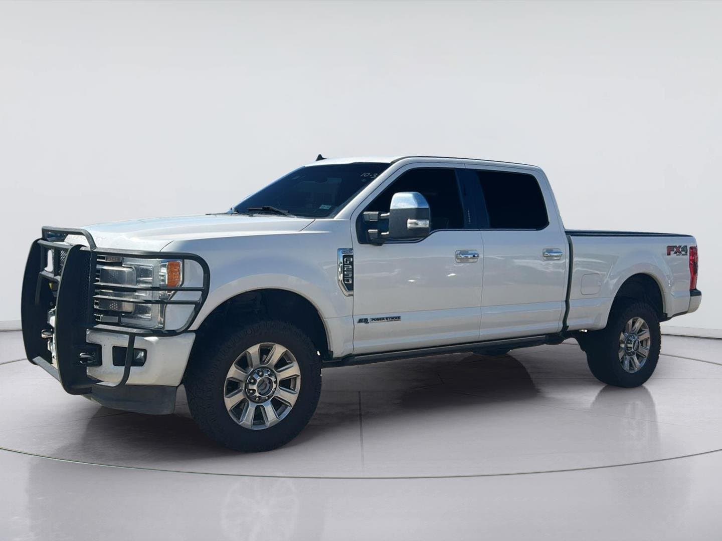 2019 Ford Super Duty F-250 SRW Platinum — photo 1 of 12