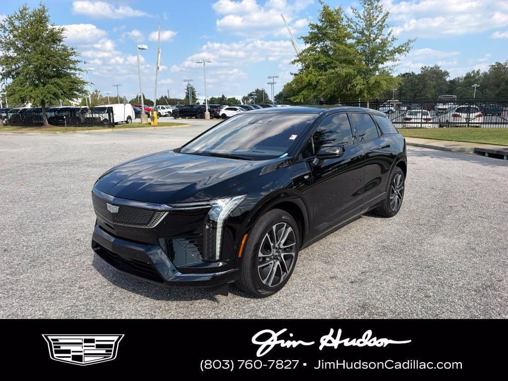 2025 Cadillac OPTIQ Sport — photo 1 of 11