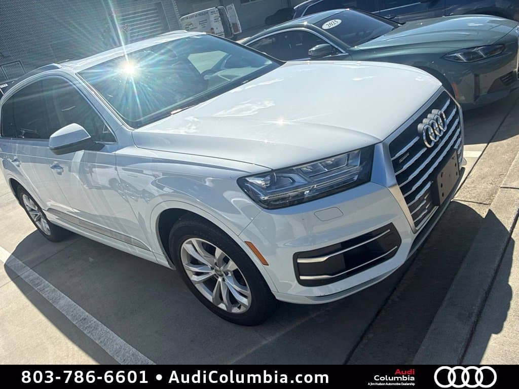 2019 Audi Q7 Premium Plus — photo 1 of 3