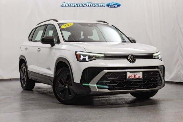 2025 Volkswagen Taos Base — photo 1 of 24