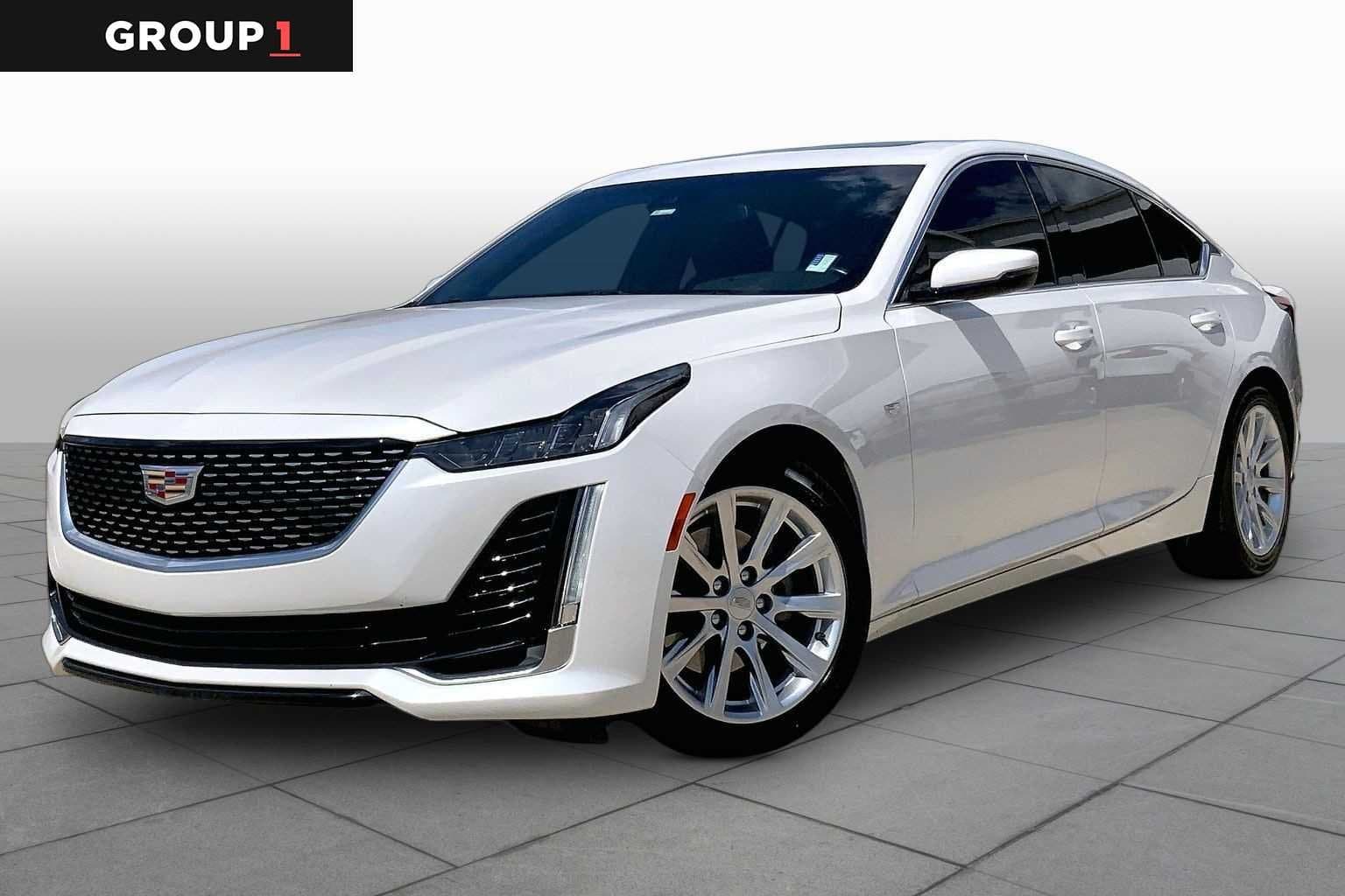 2022 Cadillac CT5 Luxury — photo 1 of 37