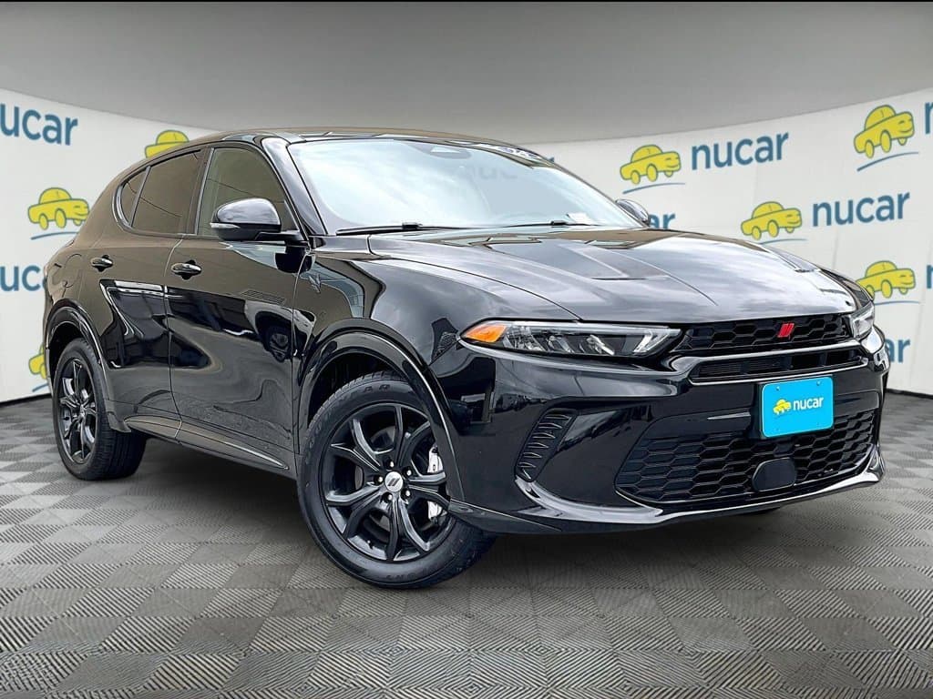2024 Dodge Hornet R/T Plus — photo 1 of 37