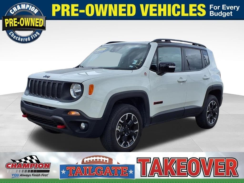 2023 Jeep Renegade Trailhawk — photo 1 of 32