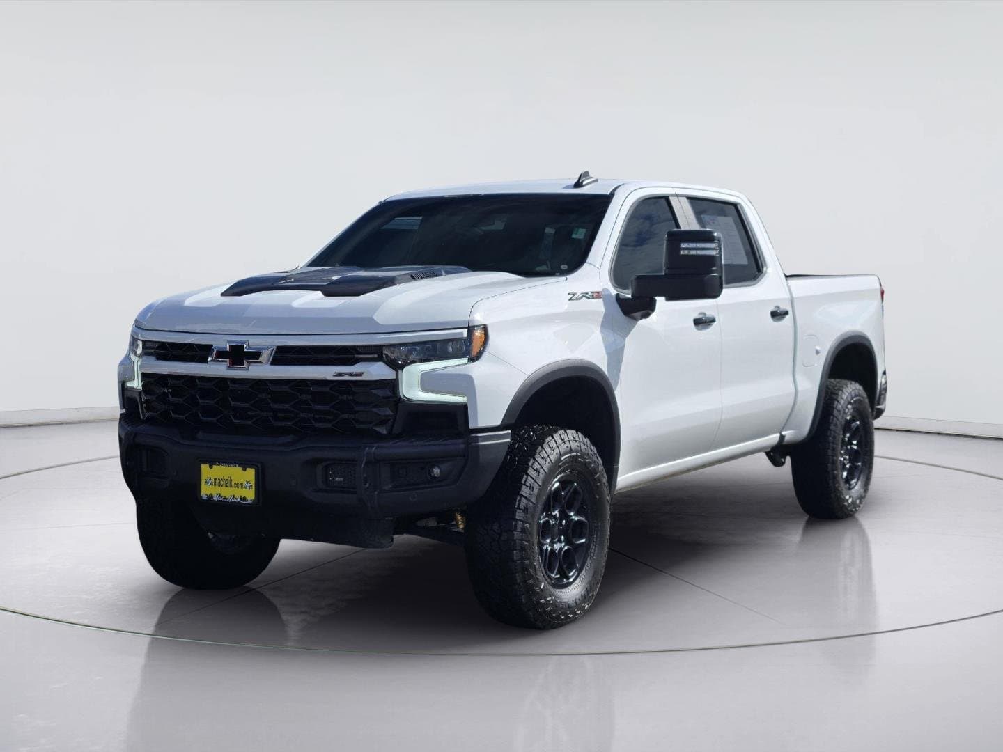 2024 Chevrolet Silverado 1500 ZR2 — photo 1 of 31
