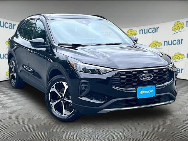 2025 Ford Escape ST-Line Select — photo 1 of 34