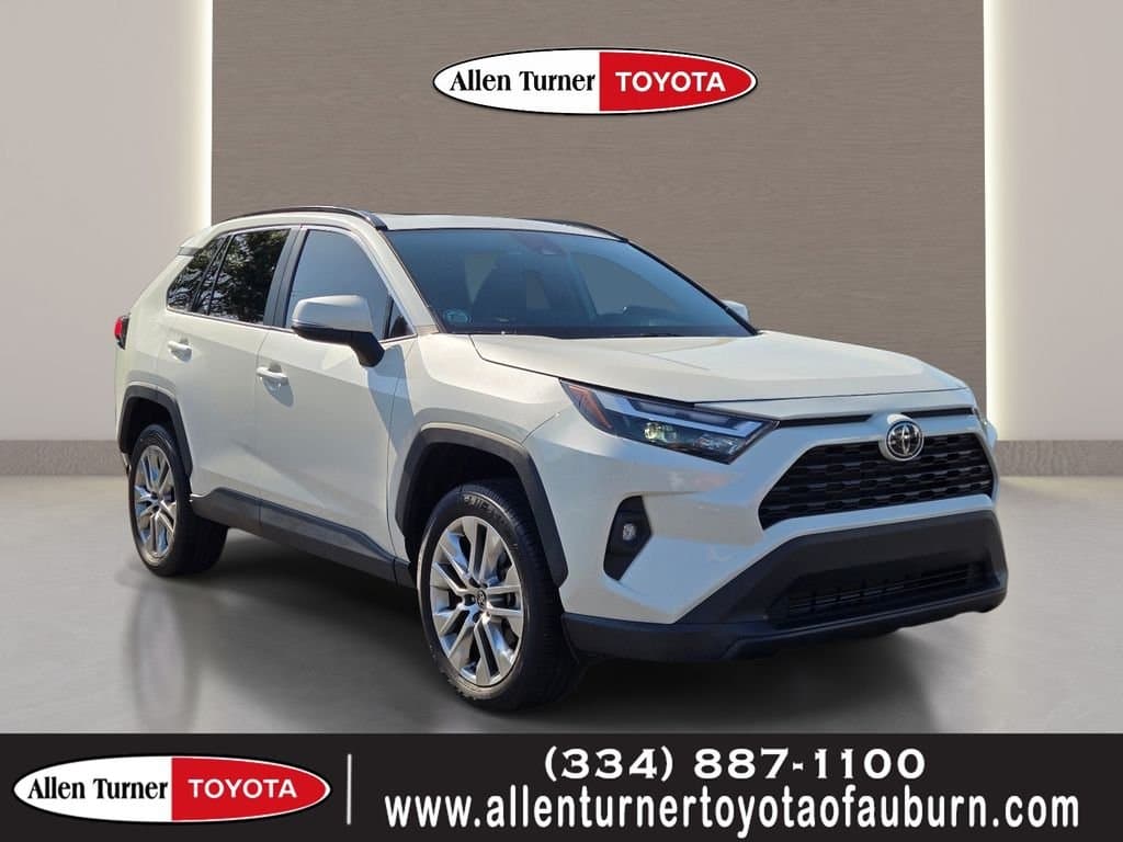 2022 Toyota RAV4 XLE Premium — photo 1 of 29