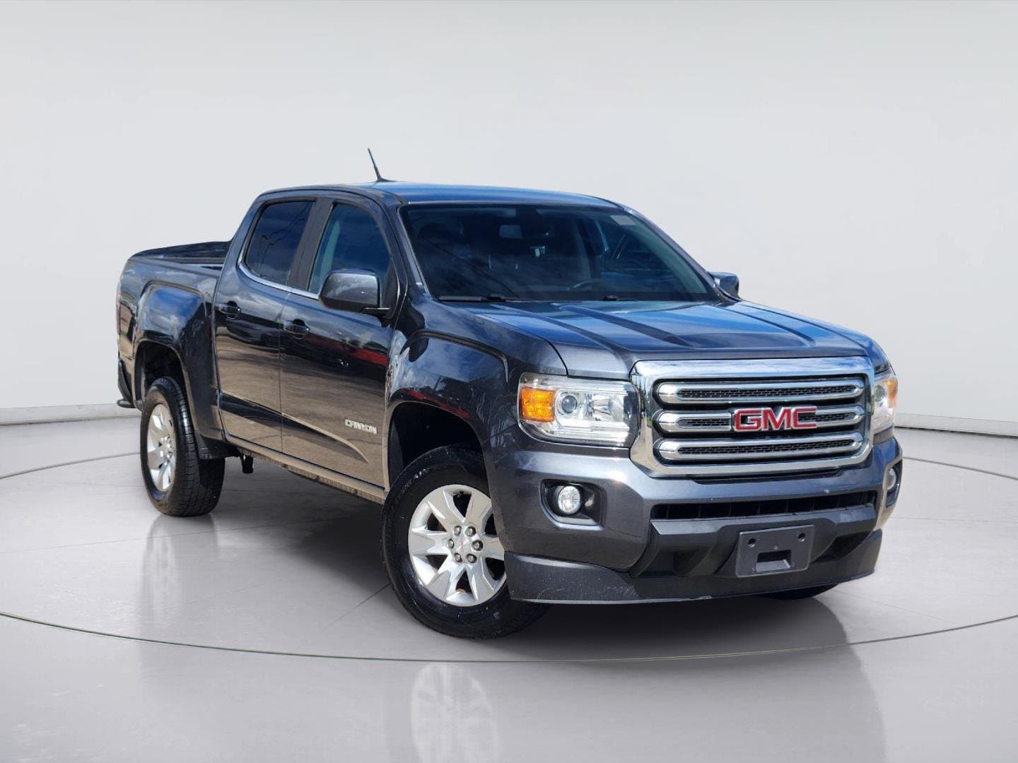 2016 GMC Canyon 2WD SLE — photo 1 of 33