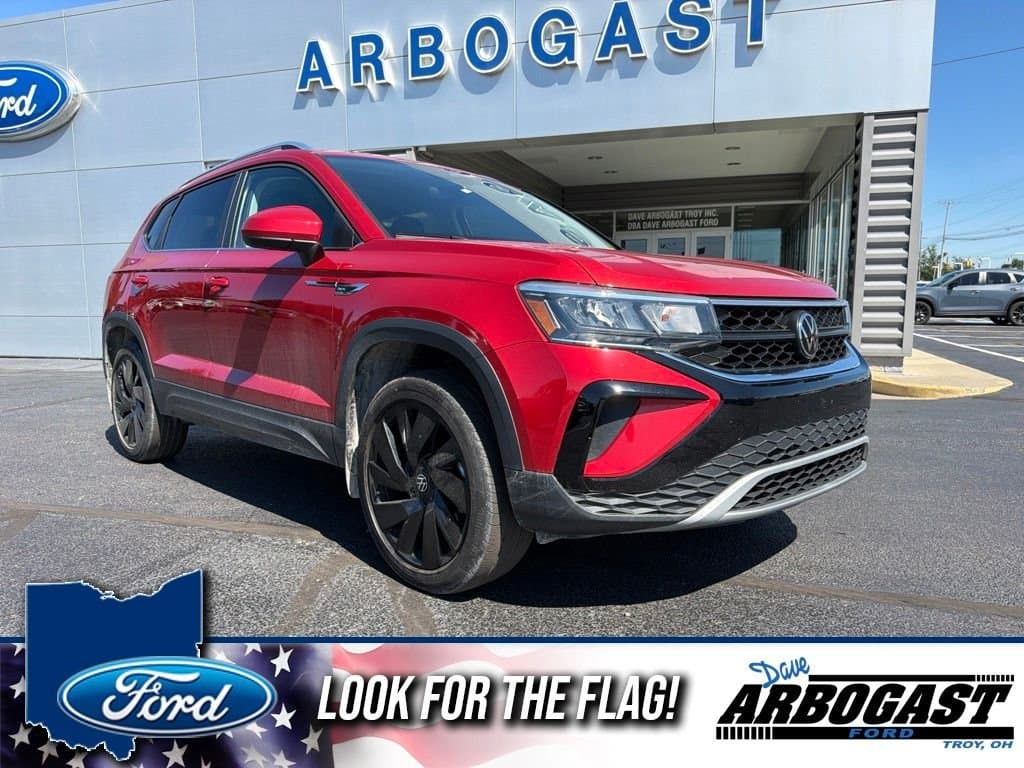 2024 Volkswagen Taos 1.5T SE — photo 1 of 11