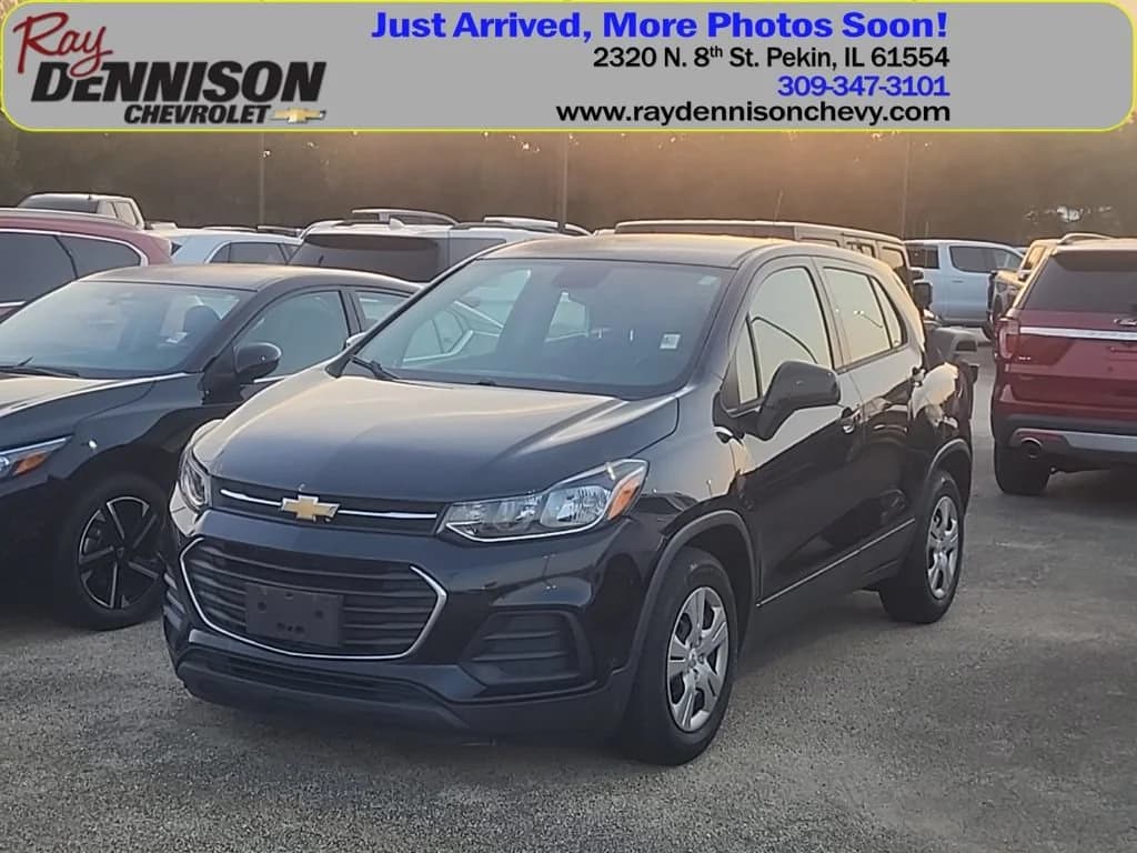 2017 Chevrolet Trax LS — photo 1 of 4