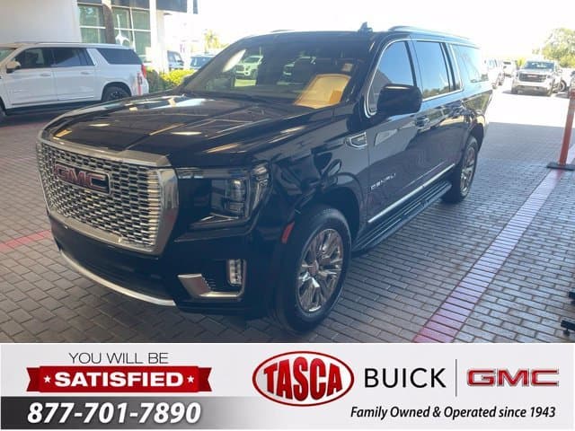 2023 GMC Yukon XL Denali — photo 1 of 7