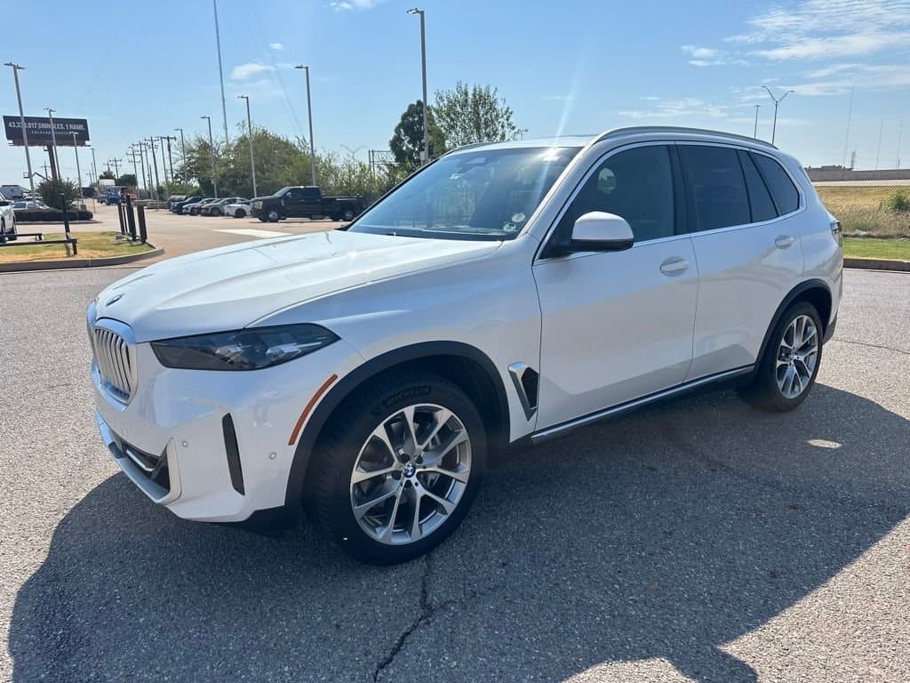 2024 BMW X5 xDrive40i — photo 1 of 7