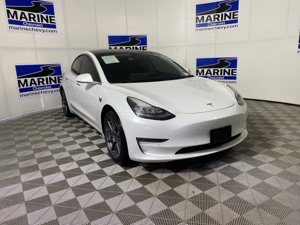 2020 Tesla Model 3 Standard Range — photo 1 of 20