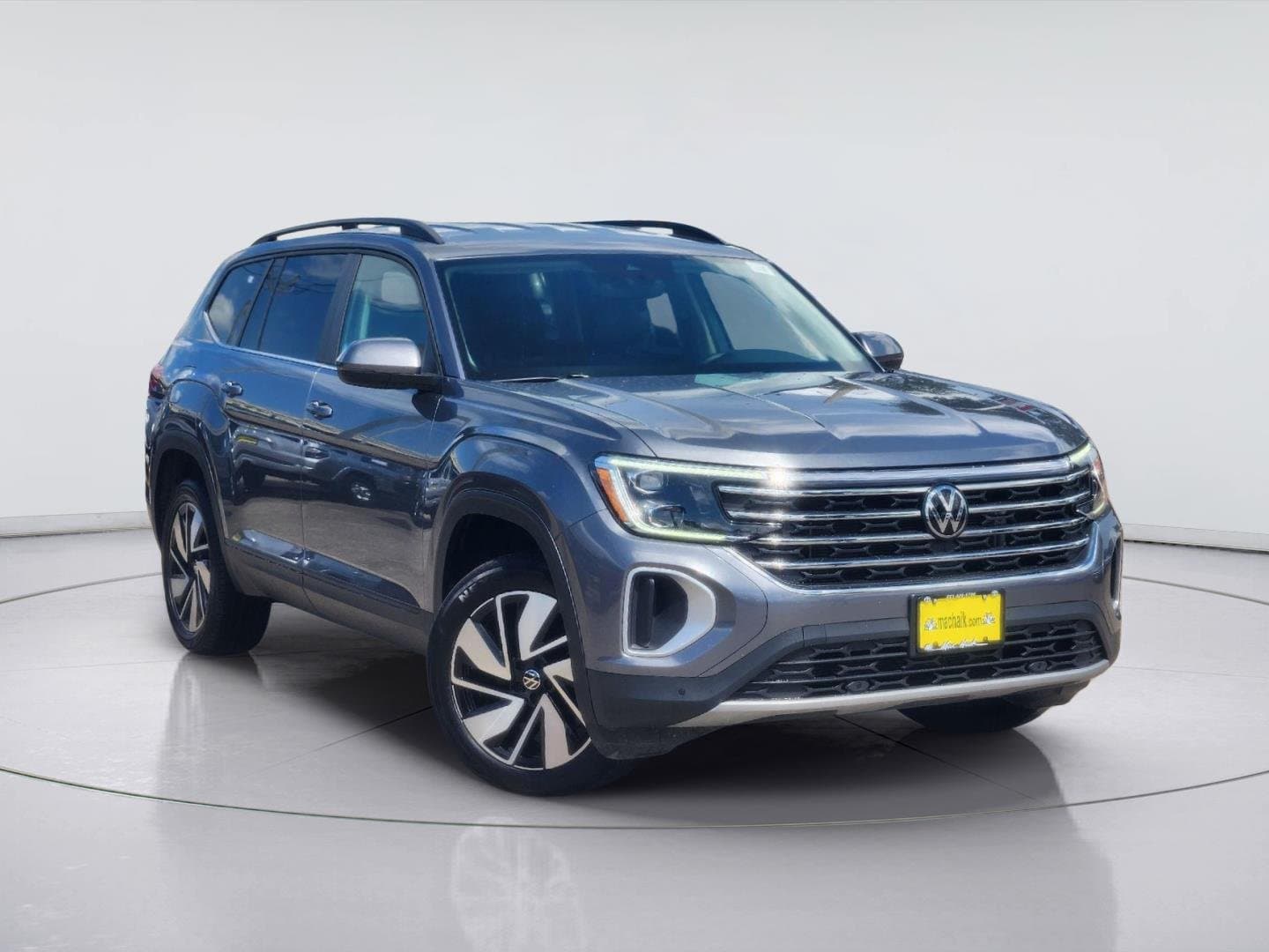 2025 Volkswagen Atlas 2.0T SE w/Technology — photo 1 of 34
