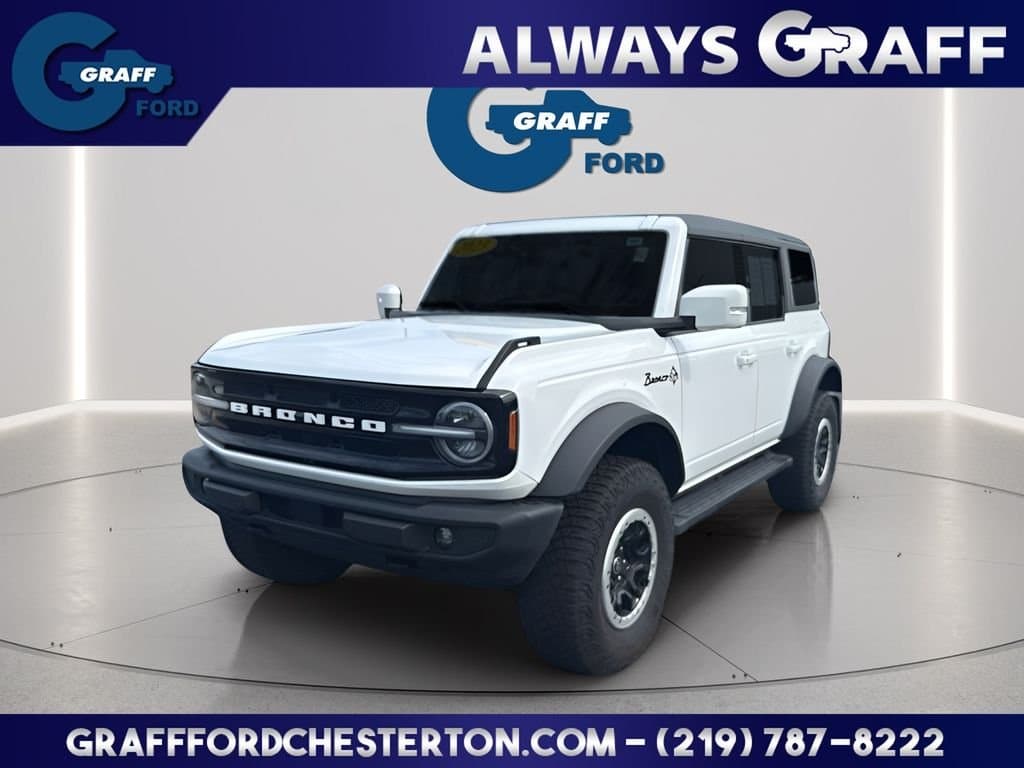 2023 Ford Bronco Outer Banks — photo 1 of 55