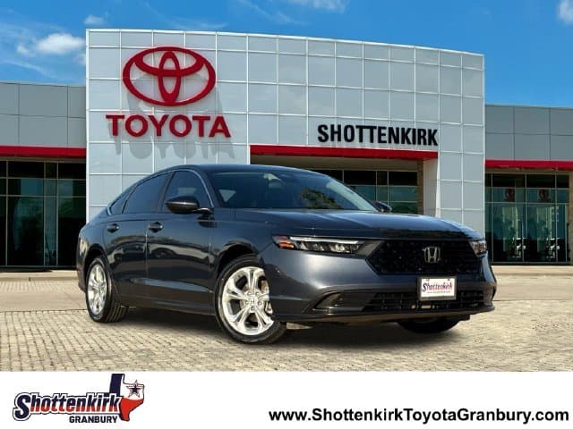 2024 Honda Accord Sedan LX — photo 1 of 31