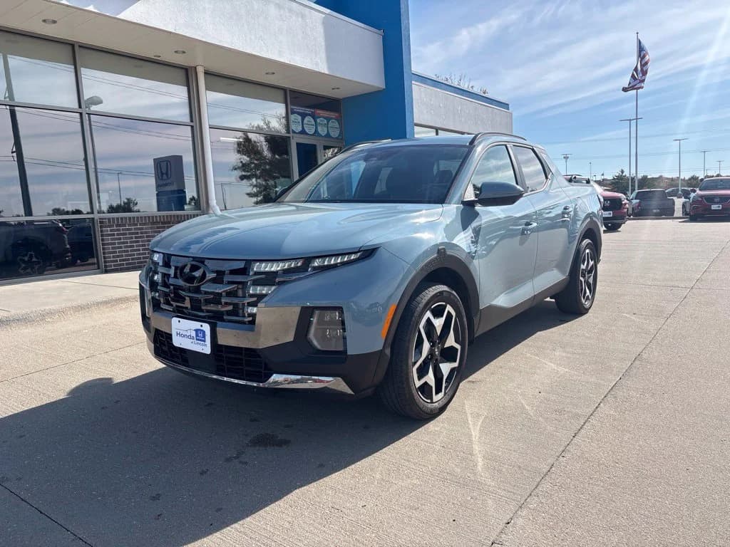 2023 Hyundai Santa Cruz Limited — photo 1 of 41
