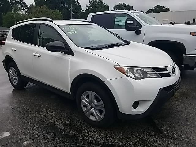 2015 Toyota RAV4 LE — photo 1 of 35