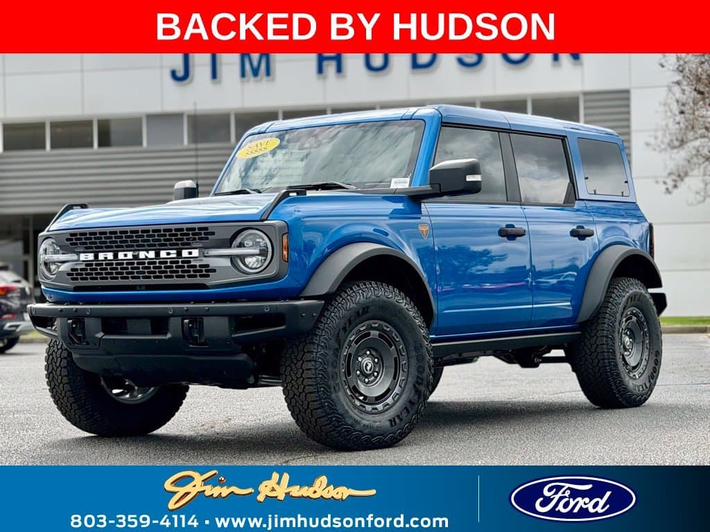 2025 Ford Bronco Badlands — photo 1 of 45