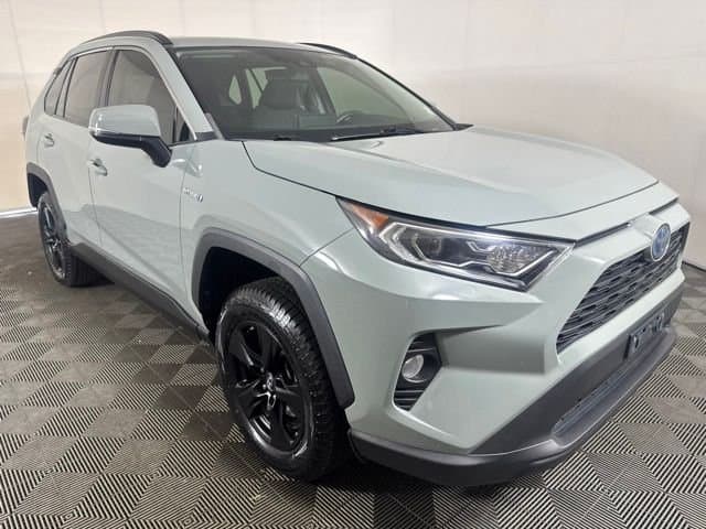 2019 Toyota RAV4 Hybrid XLE — photo 1 of 22