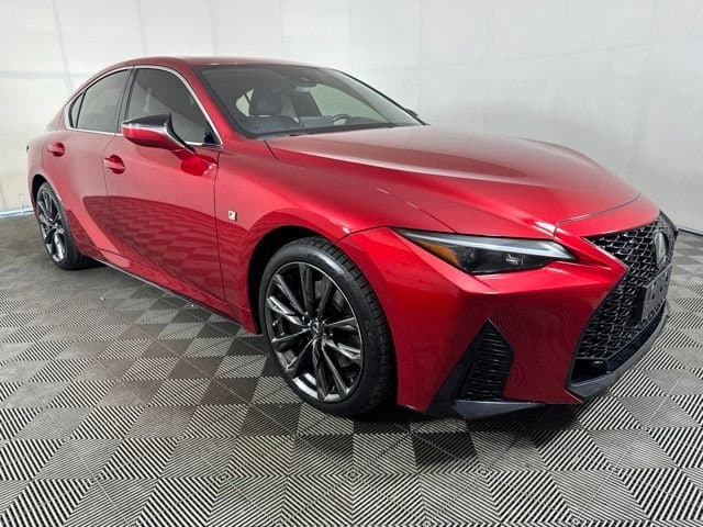 2022 Lexus IS Base — photo 1 of 22