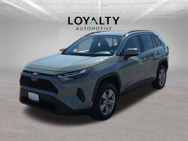 2023 Toyota RAV4 XLE — photo 1 of 34