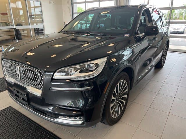 2023 Lincoln Aviator Reserve — photo 1 of 11